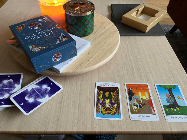 Weekly Tarot Spread: Sept 29 2025